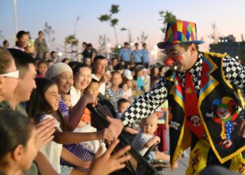 АШЫҚ АСПАН АСТЫНДАҒЫ ШЫМ ҚАЛА КЕШІ