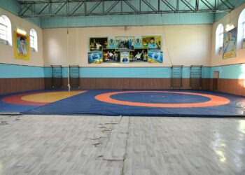 ТҮРКІСТАН: ЖЕТІСАЙДА СПОРТ КЕШЕНІ ЖАҢА КЕЙІПКЕ ЕНЕДІ