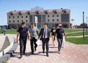 ТҮРКІСТАН: ОБЛЫС ӘКІМІНІҢ ОРЫНБАСАРЫ «ҚЫЛУЕТ» РУХАНИ-МӘДЕНИ ОРТАЛЫҒЫНЫҢ ҚҰРЫЛЫСЫМЕН ТАНЫСТЫ