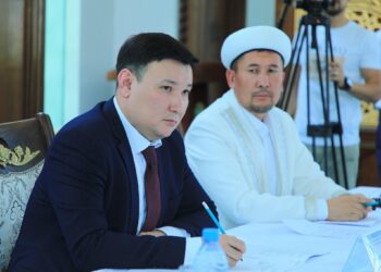 ТҮРКІСТАН: РУХАНИЯТ, ДІН САЛАСЫНДАҒЫ МӘСЕЛЕЛЕР ТАЛҚЫЛАНДЫ