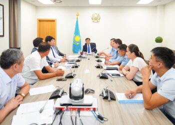 ТҮРКІСТАН: ДЕНСАУЛЫҚ САЛАСЫНДАҒЫ ӨЗЕКТІ МӘСЕЛЕЛЕР ТАЛҚЫЛАНДЫ