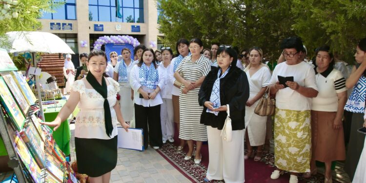 ТҮРКІСТАН: ОРДАБАСЫДА ІІІ ОБЛЫСТЫҚ КІТАПХАНАШЫЛАР СЛЕТІ ӨТТІ