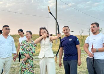 ТҮРКІСТАН: БӘЙДІБЕКТІК ЖАСТАР ҰЛТТЫҚ СПОРТ ТҮРЛЕРІН ДӘРІПТЕДІ