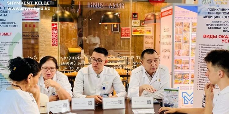 ДЕНСАУЛЫҚ БҰРЫШЫ: ШЫМКЕНТТІК ДӘРІГЕРЛЕР САУДА ОРТАЛЫҚТАРЫНДА 400-ГЕ ЖУЫҚ АЗАМАТҚА КЕҢЕС БЕРДІ