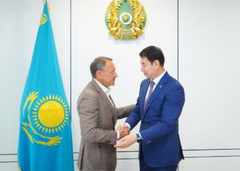 ДАРХАН САТЫБАЛДЫ «ЭКО-КУЛЬТУРА» ХОЛДИНГІНІҢ ПРЕЗИДЕНТІМЕН КЕЗДЕСТІ