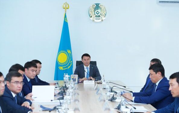 ТҮРКІСТАН ОБЛЫСЫНДА СУ НЫСАНДАРЫН РЕТТЕУ, ЖӨНДЕУ ЖҰМЫСТАРЫ ЖАҢАША БАҒЫТТА ЖҮРІП ЖАТЫР