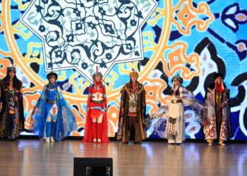 ШЫМКЕНТТЕ ҮЗДІК ҰЛТТЫҚ КИІМ ҮЛГІЛЕРІ АНЫҚТАЛДЫ