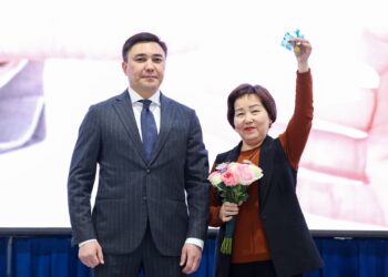 Ключи от счастья: в Шымкенте 183 семьи отметили новоселье в рамках государственной программы