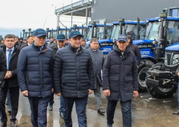 ТҮРКІСТАН ОБЛЫСЫНДА АУЫЛ ШАРУАШЫЛЫҒЫ САЛАСЫНЫҢ ӨКІЛДЕРІНЕ 46 ЖАҢА ТЕХНИКА ТАПСЫРЫЛДЫ