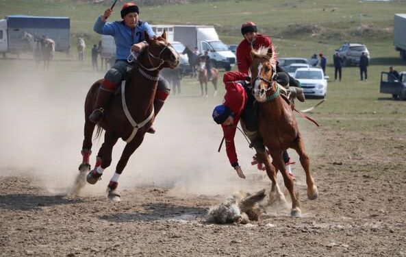 КЕЛЕС АУДАНЫНДА КӨКПАРДАН ЖАСТАР АРАСЫНДА ОБЛЫС ЧЕМПИОНАТЫ БАСТАЛДЫ