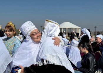 ТҮРКІСТАН: ТҮРКІСТАН ОБЛЫСЫ МЕН ШЫМКЕНТ ҚАЛАСЫНЫҢ ЗИЯЛЫ ҚАУЫМ ӨКІЛДЕРІ АМАЛ КҮНІН ҚАРСЫ АЛДЫ