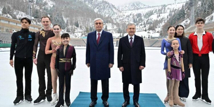 Қазақстан мен Өзбекстан президенттері «Медеу» спорт кешеніне барды