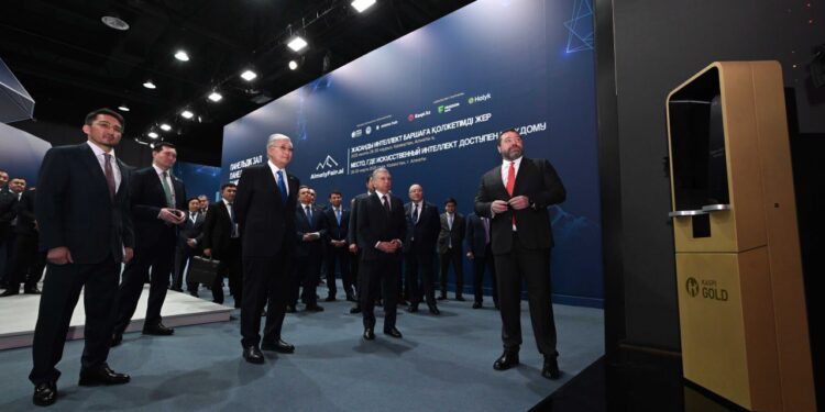 Қазақстан мен Өзбекстан президенттері AlmatyFair.ai көрмесіне барды