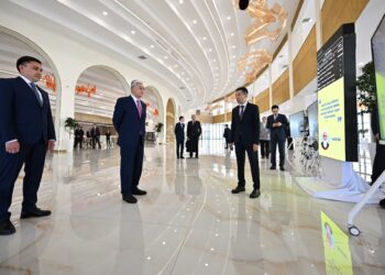 Мемлекет басшысы Tulip Hall көпфункционалды кешеніне барды