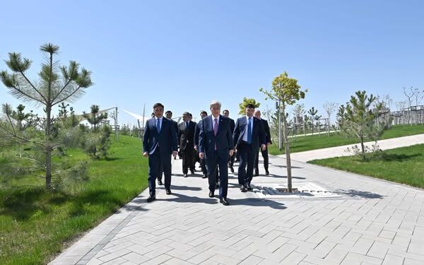 Қасым-Жомарт Тоқаев «Shymkent City» саябағын аралап көрді