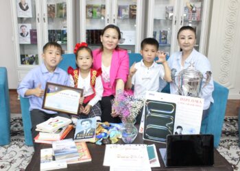 В ШЫМКЕНТЕ ПРОШЛО МЕРОПРИЯТИЕ «ЧИТАЮ КНИГУ ВМЕСТЕ С СЕМЬЕЙ»