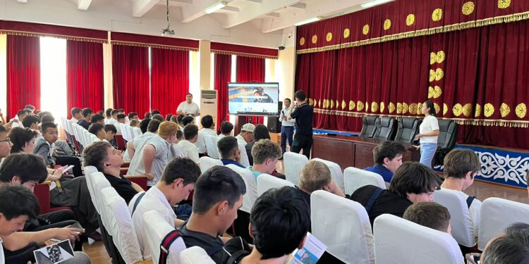 ШЫМКЕНТ: МОЛОДЕЖИ ПРЕДОСТАВИЛИ ИНФОРМАЦИЮ О ГОСПРОГРАММАХ