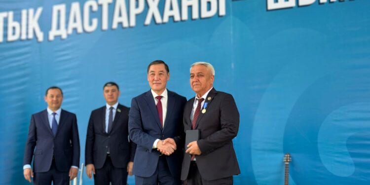 ШЫМКЕНТ: ҰЛТТАР ҮНДЕСТІГІ ДӘММЕН ДӘРІПТЕЛДІ