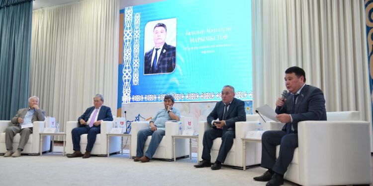 ШЫМКЕНТТЕ МАРХАБАТ БАЙҒҰТТЫҢ 80 ЖЫЛДЫҒЫНА АРНАЛҒАН КОНФЕРЕНЦИЯ ӨТТІ