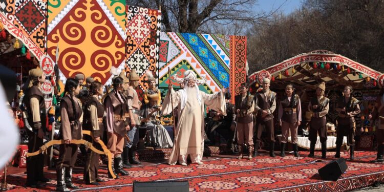 ШЫМКЕНТ СТАНОВИТСЯ ЯРКИМ ЦЕНТРОМ КУЛЬТУРЫ И ИСКУССТВА