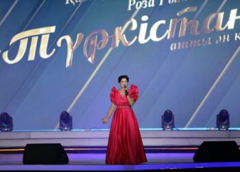 ТҮРКІСТАНДА РОЗА РЫМБАЕВАНЫҢ МЕРЕКЕЛІК КОНЦЕРТІ ӨТТІ