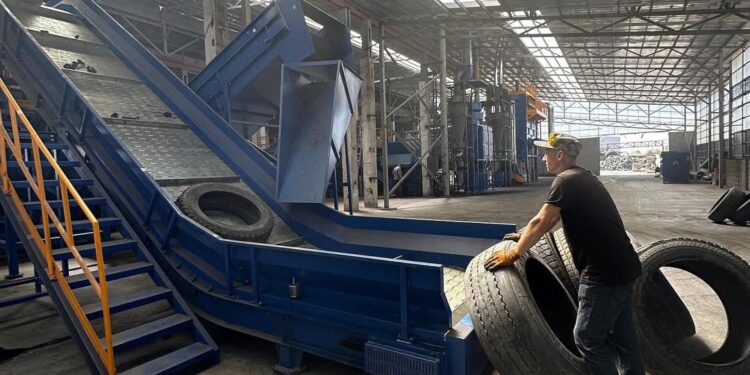 ҚАТТЫ ҚАЛДЫҚТАРДЫ ӨҢДЕУ ӨНДІРІСІ ҚАРҚЫН АЛЫП КЕЛЕДІ