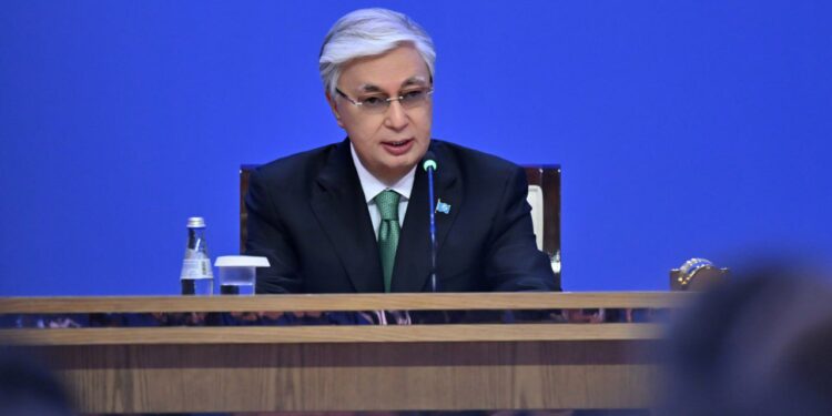 Мемлекет басшысы Қасым-Жомарт Тоқаев құқық қорғау органдарының кеңейтілген алқа мәжілісінде сөз сөйледі