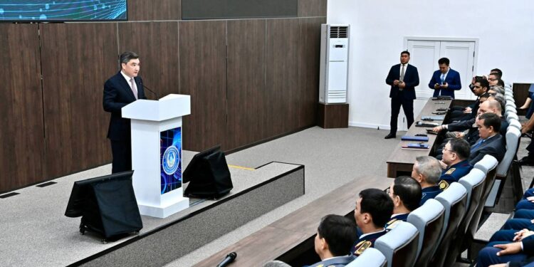 Олжас Бектенов Президент тапсырмасы бойынша өтіп жатқан «Заң және тәртіп» апталығы аясында ІІМ Басқару академиясының ашылуына қатысты