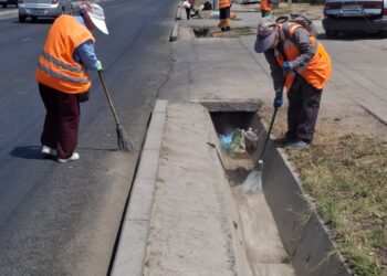 Шымкентте «Таза Қазақстан» экологиялық акциясы аясында Еңбекші ауданында ауқымды тазалық жұмыстары жүргізілді