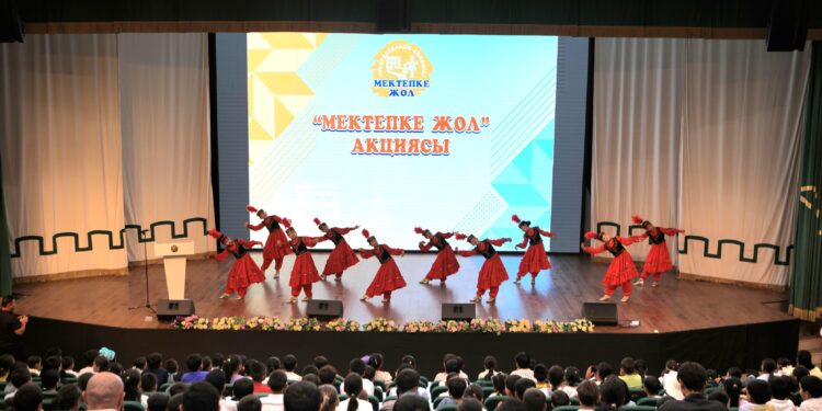 «МЕКТЕПКЕ ЖОЛ» АКЦИЯСЫ АЯСЫНДА 500-ДЕН АСТАМ БАЛА ҚОЛДАУҒА ИЕ БОЛДЫ