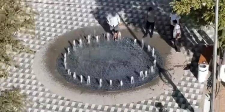 ШЫМКЕНТ: ҚОҒАМДЫҚ КЕҢІСТІКТЕР САНЫ АРТЫП, МЕКТЕПТЕР ЖАҢАРУДА