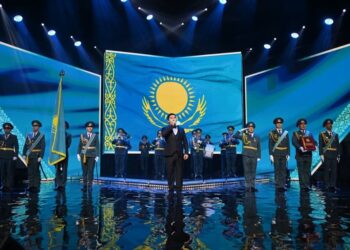 Медали и благодарственные письма вручили шымкентцам на торжестве в честь 30-летия Конституции