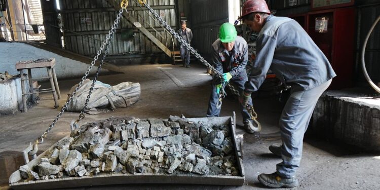 Шымкент қалалық Қазақстан халқы Ассамблеясы мүшелері «KazFerroGroup» кәсіпорнының еңбек ұжымымен кездесті