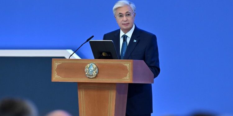 Конституция: Егемендіктің негізі және әлеуметтік әділеттіліктің кепілі