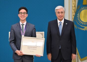 Қасым-Жомарт Тоқаев халықаралық пән олимпиадалары жеңімпаздары мен жүлдегерлерін марапаттады