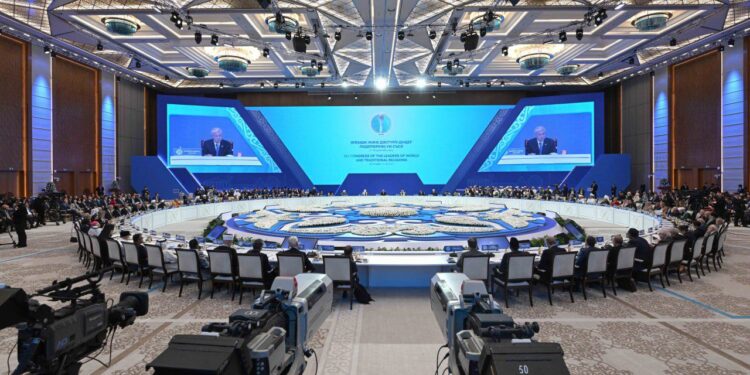 Мемлекет басшысы соңғы өткен Съезден бері әлемде өте жағымсыз үрдістер белең алғанын айтты