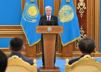 Президент алдағы Ұстаздар күнімен құттықтады