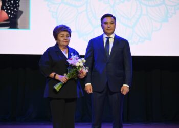 В Шымкенте чествовали учителей
