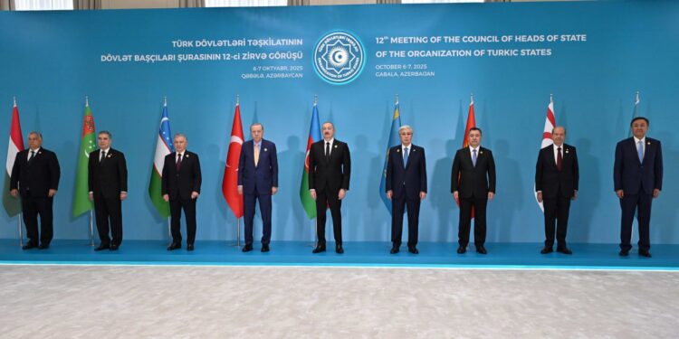 МЕМЛЕКЕТ БАСШЫСЫ: «БІЗ 2040 ЖЫЛҒА ДЕЙІНГІ ТҮРКІ ӘЛЕМІНІҢ ДАМУ БАҒДАРЫН ТОЛЫҚ ІСКЕ АСЫРУҒА БАСА МӘН БЕРУІМІЗ ҚАЖЕТ»