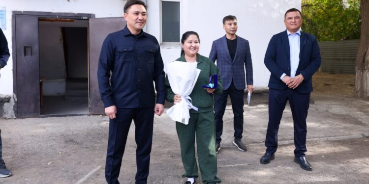 КӨКСАЙ: 8 ОТБАСЫҒА ЖАҢА ПӘТЕР БЕРІЛДІ