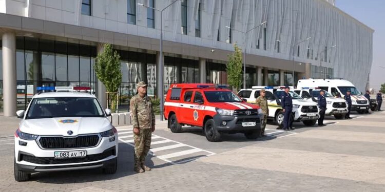 В Шымкенте поздравили спасателей с профессиональным праздником