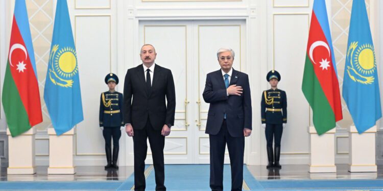 Мемлекет басшысы Әзербайжан Президентімен келіссөз жүргізді