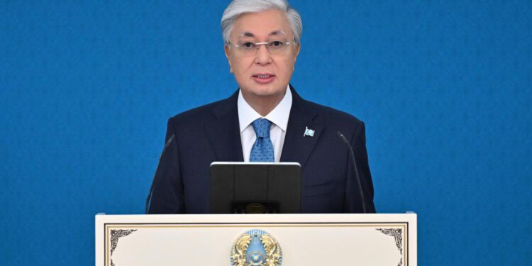 Мемлекет басшысы телекөпір арқылы KIA Qazaqstan автомобиль зауытын ашты