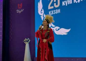 ЕҢБЕКШІ АУДАНЫНДА РЕСПУБЛИКА КҮНІ МЕРЕКЕСІНЕ АРНАЛҒАН САЛТАНАТТЫ ІС-ШАРА ӨТТІ