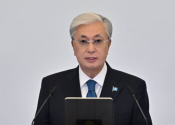 Президент Қасым-Жомарт Тоқаевтың Республика күніне арналған салтанатты жиында сөйлеген сөзінен: «Бұл күнді халқымыздың дербес ел болуына жол ашқан қастерлі күн деуге болады»