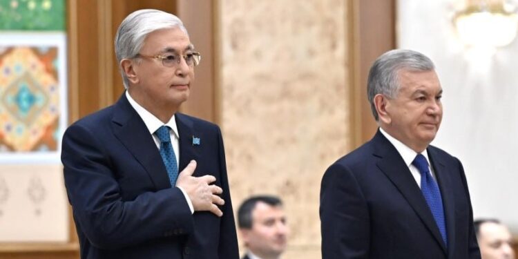 ҚАЗАҚСТАН МЕН ӨЗБЕКСТАН АРАСЫНДАҒЫ ЫНТЫМАҚТАСТЫҚ ЖАҢА ДЕҢГЕЙГЕ КӨТЕРІЛЕДІ