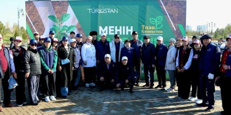 «ДЕНДРОСАЯБАҚТА» КҮЗГІ АҒАШ ОТЫРҒЫЗУ АКЦИЯСЫ ӨТТІ