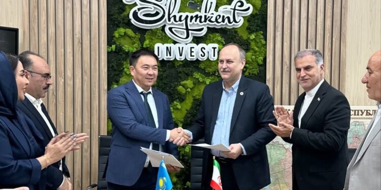 Солтүстік Хорасанның сауда-өнеркәсіп, тау-кен және ауыл шаруашылығы палатасының өкілдерімен кездесу өтті