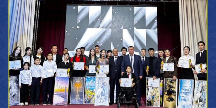 «ЖЫЛ ҮЗДІГІ–2025» ҮЗДІКТЕР БАЙҚАУЫНЫҢ МАРАПАТТАУ КЕШІ ӨТТІ