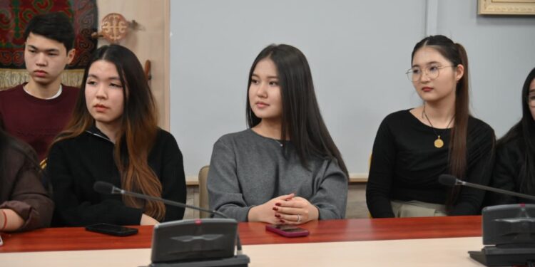 Маңғыстау жастары пилоттық жоба аясында Шымкентте білім алуда